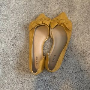 Torrid mustard flats